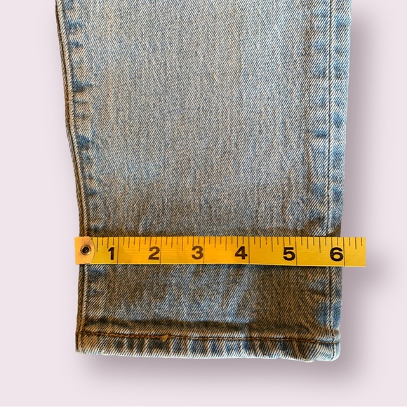 Levi’s Denim Women’s Buttonfly Wedgie size 28 - Picture 7 of 9